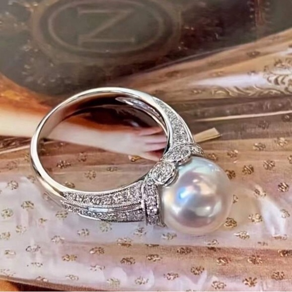 STERLING SILVER FILLED PEARL DIAMOND RING - Picture 3 of 4